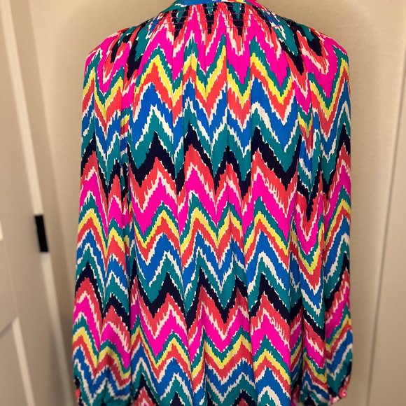 Lilly Pulitzer | Elsa Silk Blouse | Rainbow Chevron | Size: M - Picture 6 of 7